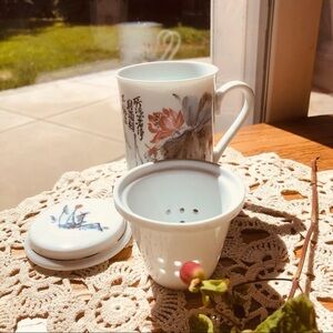 Vintage Tea  Mug Snow-White China